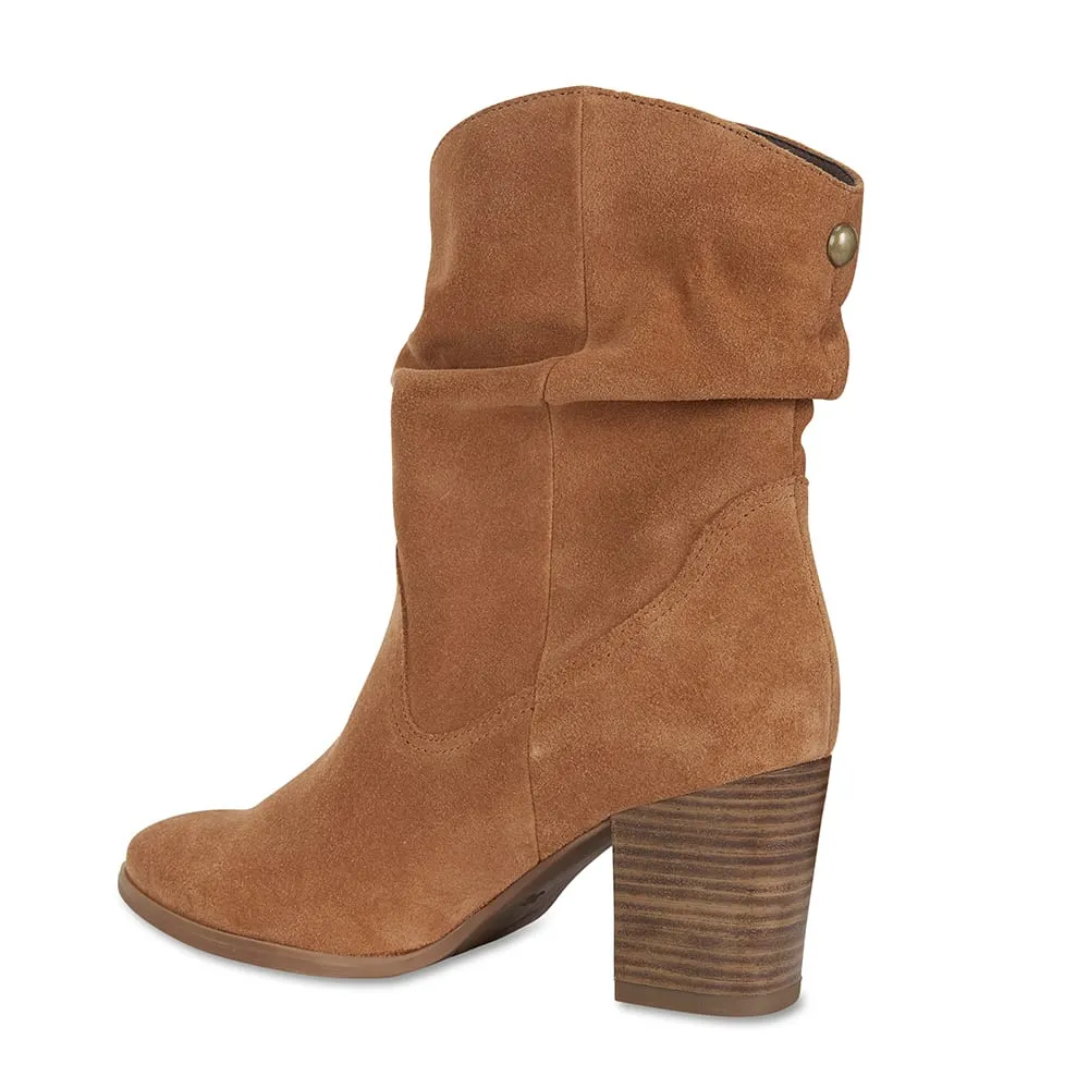 Ecuador Boot in Tan Suede