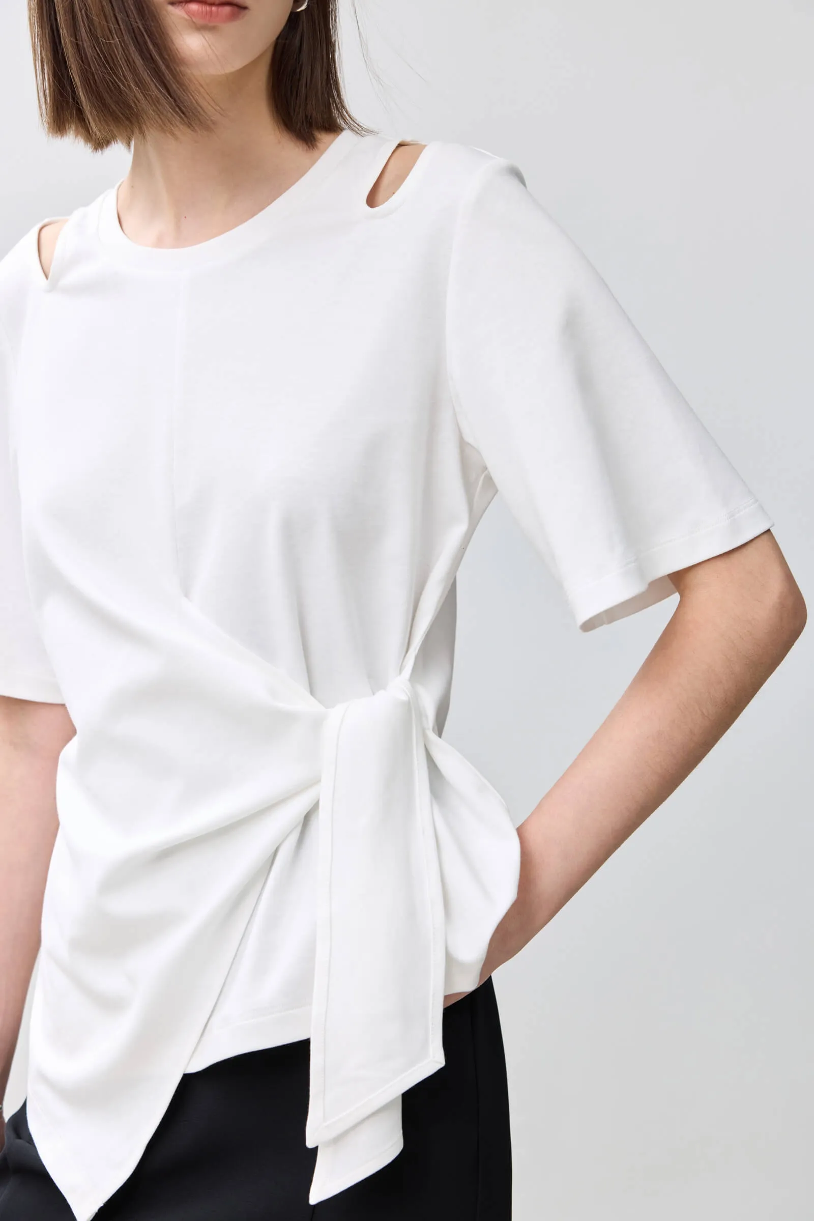 LILY Off-Shoulder T-Shirt