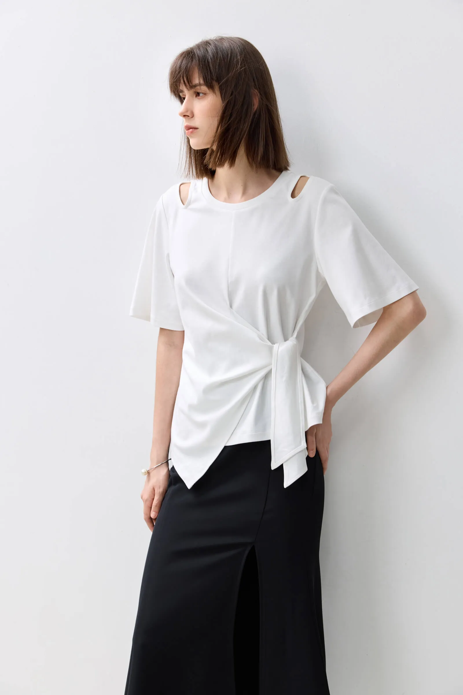 LILY Off-Shoulder T-Shirt