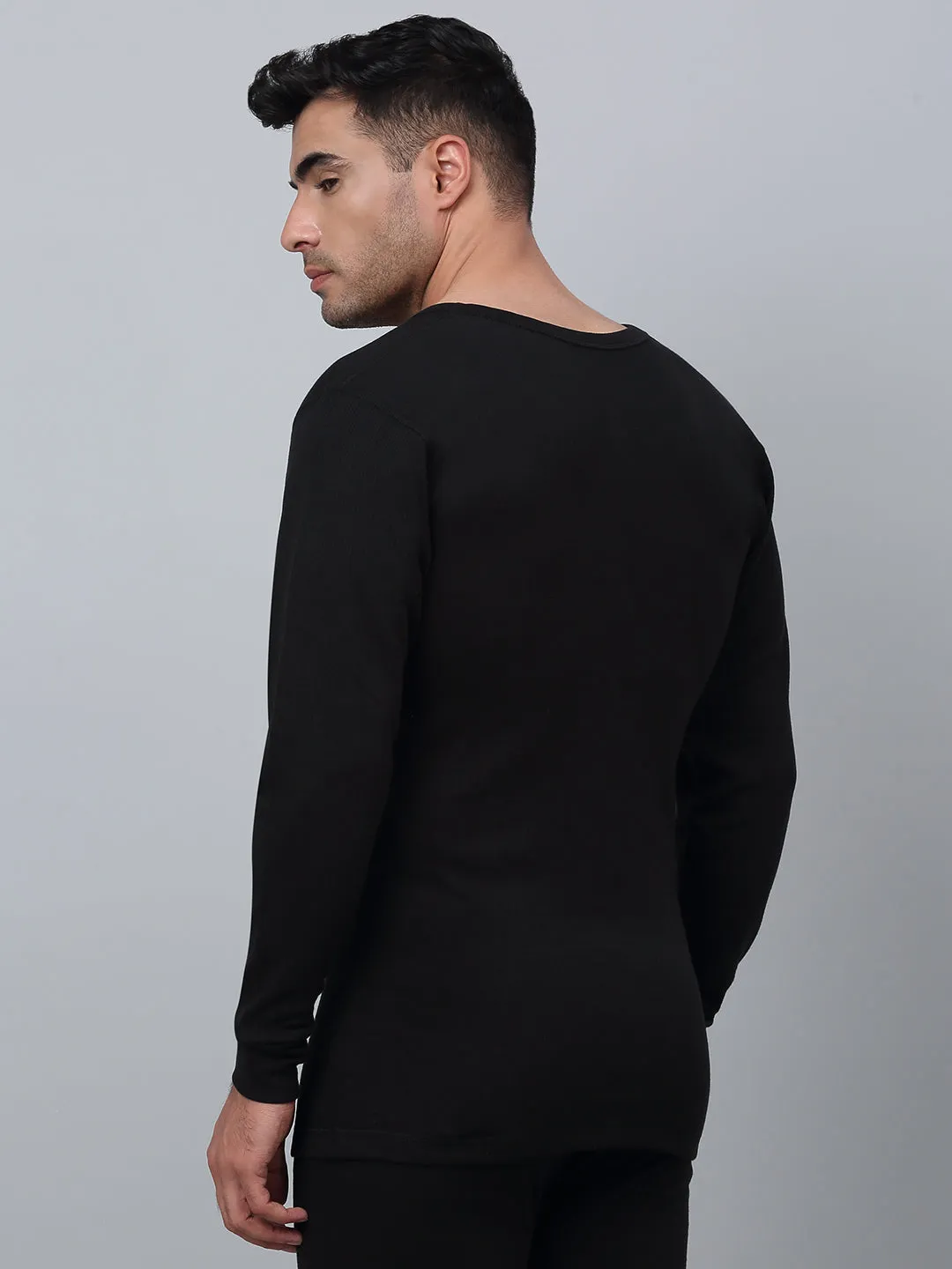 Solid Round Neck Full Sleeves Black Thermal Top For Men